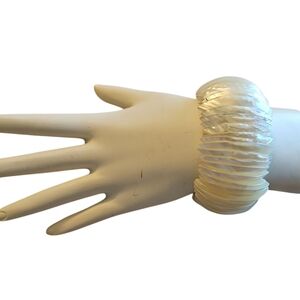 Layered Mother of Peal Elastic Bangle Bracelet